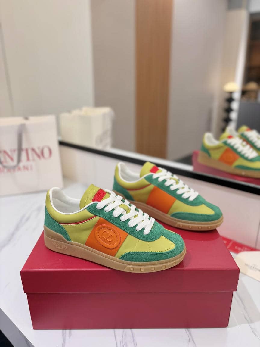 Valentino Sneaker 1